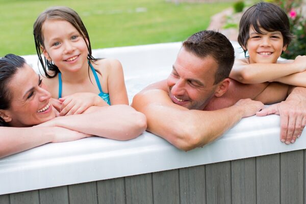 1920x720_pluto_jakuzzi_wellis_lifestyle (1) 1920x720_pluto_jakuzzi_wellis_lifestyle (1)